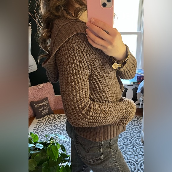 brown y2k knit hooded cardi ✨ - Picture 3 of 4